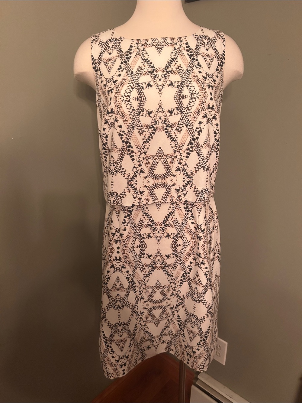 Banana Republic Black and White Sleeveless Geometric Mini Dress